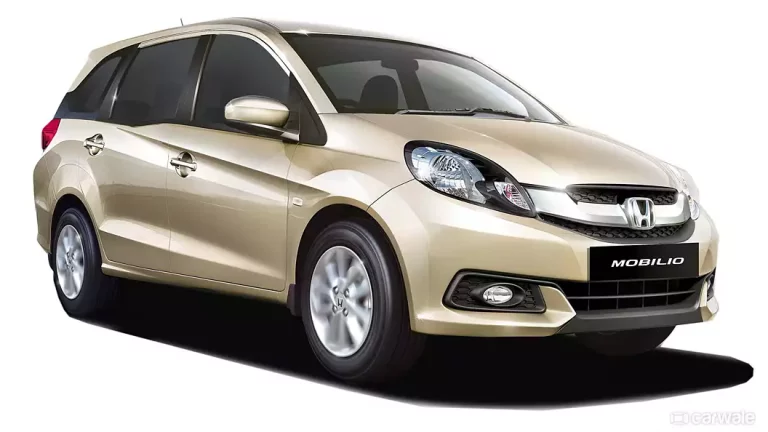 Honda-Mobilio-Right-Front-Three-Quarter-49019_ol